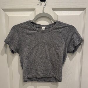 Lululemon Swiftly Charcoal Heather tee size 6